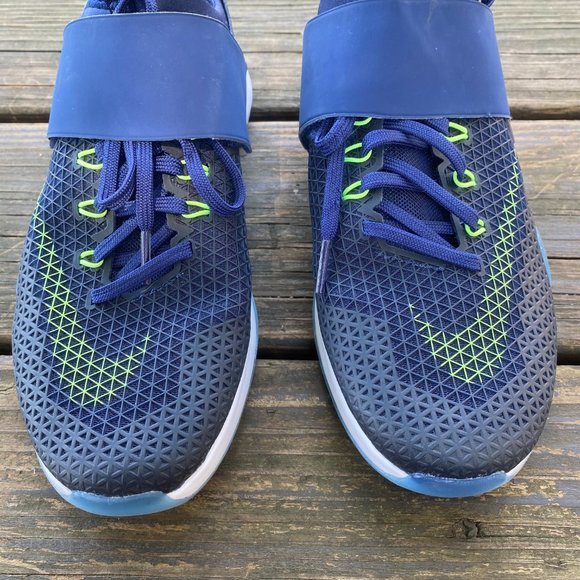 Nike Air Zoom Strong Womens Sneaker 6 - Picture 2 of 13